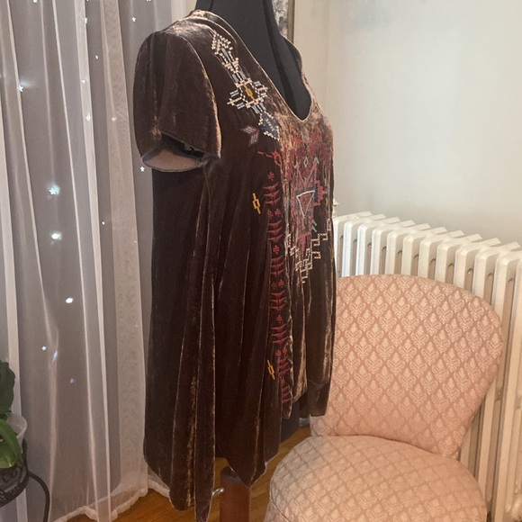 Johnny Was Velvet Top - Picture 3 of 6